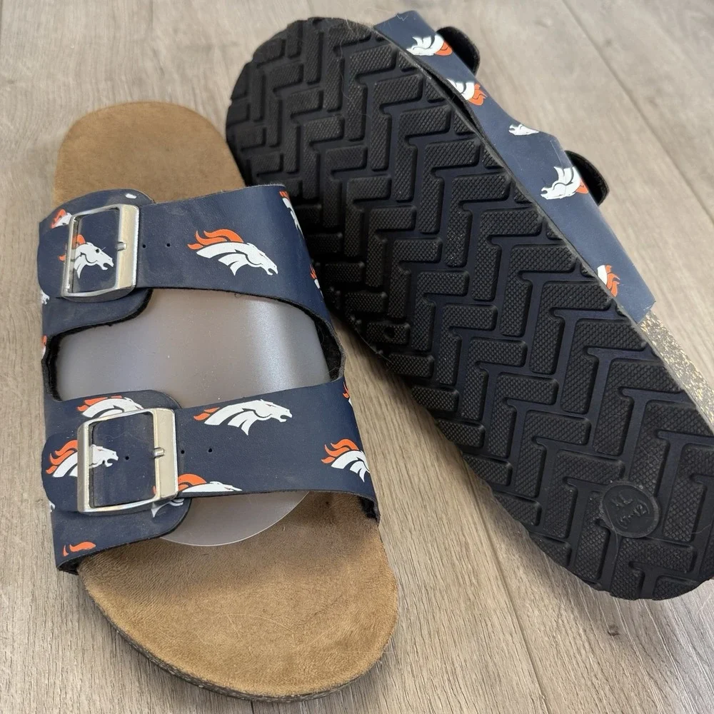 NFL Denver Broncos Logo Double Buckle Sandals Mens Size XL‎ 11-12